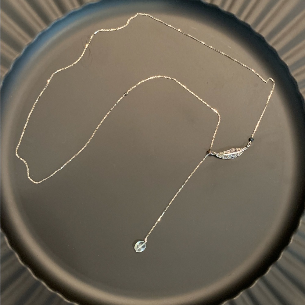 Lariat Diamond Leaf Necklace - Picture 2 of 10